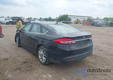 2017 Ford Fusion Se z USA, uszkodzony, nr VIN 3FA6P0H73HR283356